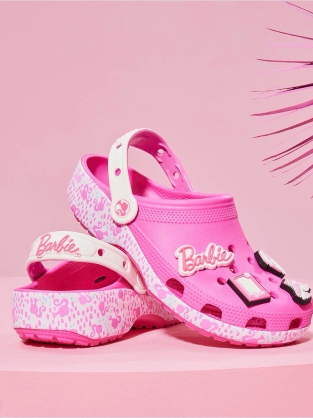 BARBIE CROCS